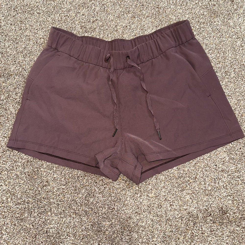 Lululemon On the Fly Short Frosted Mulberry